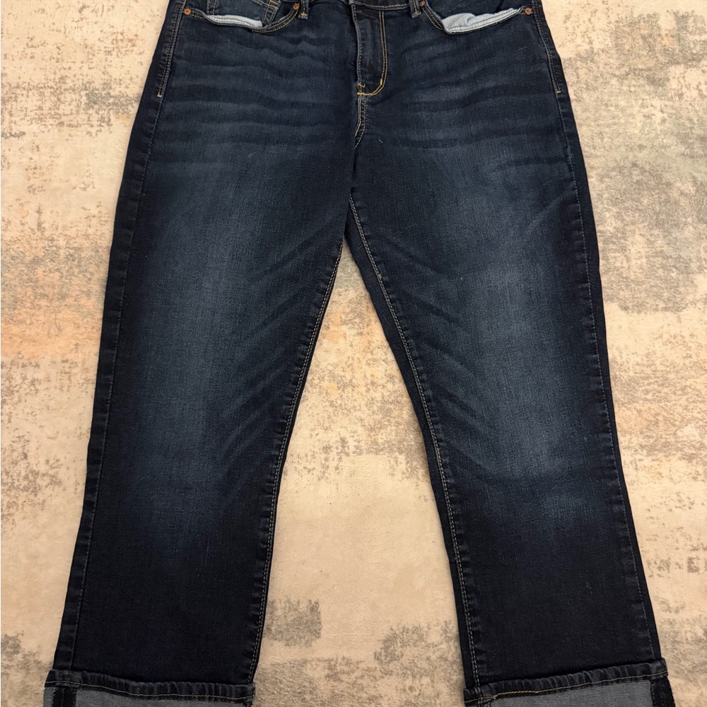 Levi's Women's Dark Blue Cropped Jeans